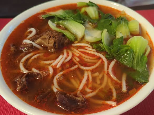 House Special Rice Vermicelli 順椿原米線